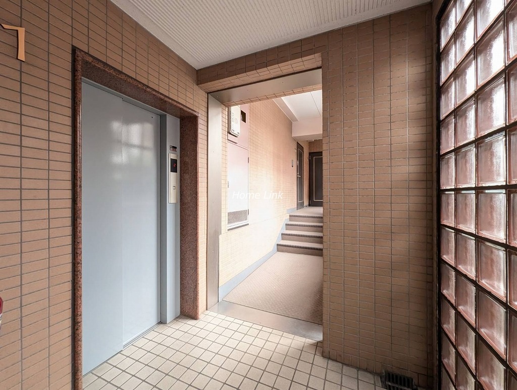 シャロン志村坂上セカンドステージ　エレベーターホール